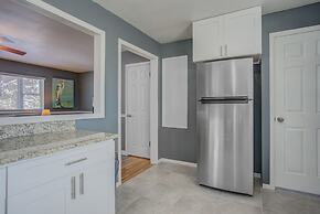 Colorado Springs Uccs Grey Cottagedog Friendly!