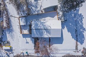 Colorado Springs Uccs Grey Cottagedog Friendly!