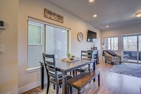 Downtown Skyline Rooftop Patio Modern Townhome