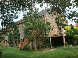 Comfortable Cottage in Lamorteau With Garden