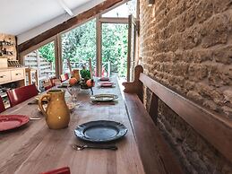 Comfortable Cottage in Lamorteau With Garden