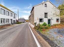 Cosy Holiday Home in Cherain near Forest