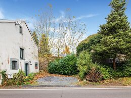 Cosy Holiday Home in Cherain near Forest