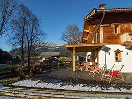 Detached Holiday Home in Ellmau Near the Ski Lift