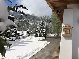 Detached Holiday Home in Ellmau Near the Ski Lift