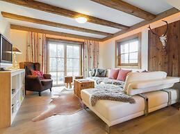 Detached Holiday Home in Ellmau Near the Ski Lift