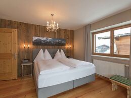 Unique Chalet in the Center of Elmau Near the Ski Lift
