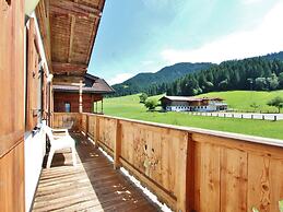 Unique Chalet in the Center of Elmau Near the Ski Lift