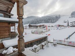 Unique Chalet in the Center of Elmau Near the Ski Lift