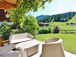 Unique Chalet in the Center of Elmau Near the Ski Lift