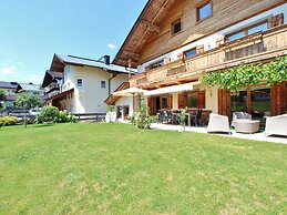 Unique Chalet in the Center of Elmau Near the Ski Lift