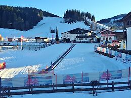 Unique Chalet in the Center of Elmau Near the Ski Lift