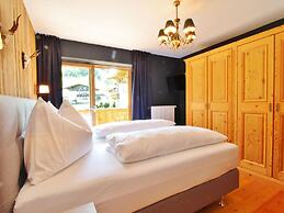Unique Chalet in the Center of Elmau Near the Ski Lift