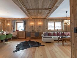 Unique Chalet in the Center of Elmau Near the Ski Lift