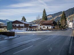 Apartment Near the ski Slope in Brixen
