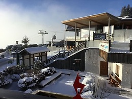 Unique & Exclusively Furnished Chalet near Ski Lift