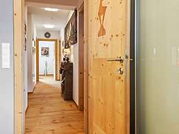 Unique & Exclusively Furnished Chalet near Ski Lift