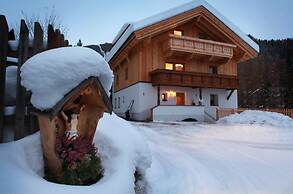 Cozy Apartment in Fendels near Ski Area
