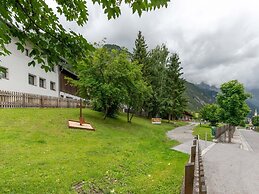 Beautiful Holiday Home Near St Anton Am Arlberg With Sauna