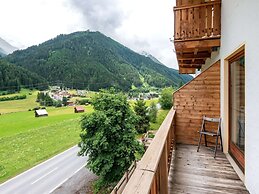 Beautiful Holiday Home Near St Anton Am Arlberg With Sauna