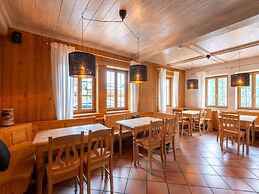 Beautiful Holiday Home Near St Anton Am Arlberg With Sauna