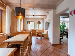 Beautiful Holiday Home Near St Anton Am Arlberg With Sauna