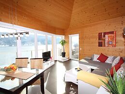 Apartment Directly on Lake Ossiach in Carinthia
