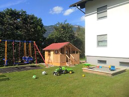 Country House in Koetschach-mauthen in ski Area