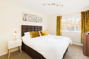 Drayton Manor House
