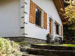 Cosy Holiday Home With Private Pool