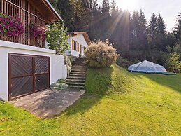 Cosy Holiday Home With Private Pool