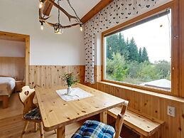 Cosy Holiday Home With Private Pool