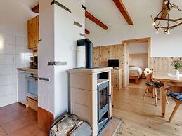 Cosy Holiday Home With Private Pool