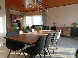 A Villa Between the Town Centre and the Forest