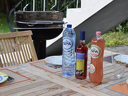 A Villa Between the Town Centre and the Forest