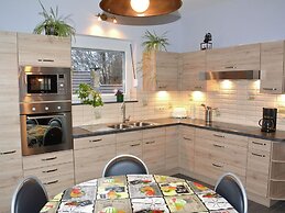 A Villa Between the Town Centre and the Forest