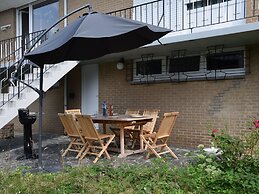A Villa Between the Town Centre and the Forest