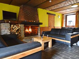 Quaint Cottage In Petite Langlire with Hot Tub