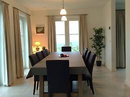 Soothing Holiday Home With Recreation Room