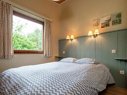 Rustic Retreat in Houvegne