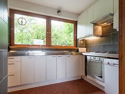 Rustic Retreat in Houvegne