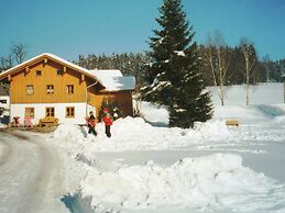 Lovely Holiday Home in Viechtach near Forest