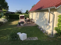 Cozy Holiday Home in Hohenkirchen near Baltic Sea