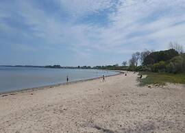 Cozy Holiday Home in Hohenkirchen near Baltic Sea