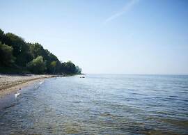 Cozy Holiday Home in Hohenkirchen near Baltic Sea