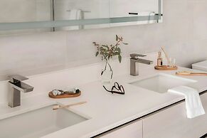 Sonder by Marriott Bonvoy 17WEST Apartments