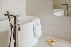 Sonder by Marriott Bonvoy 17WEST Apartments