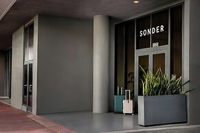 Sonder by Marriott Bonvoy 17WEST Apartments