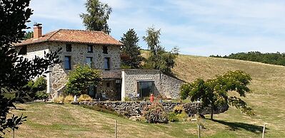 Hilltop Haven in Parlan