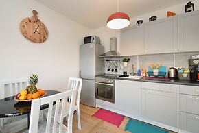 Apartment 1811